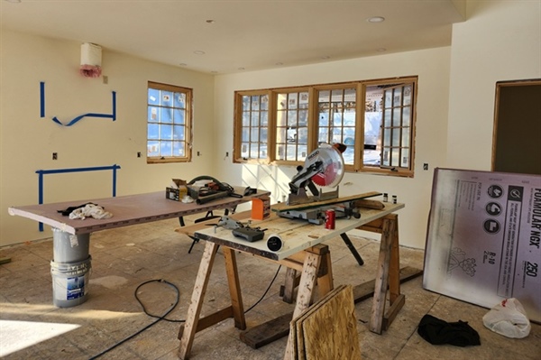 The Truth About Subcontractors: Why In-House Teams Install Better Windows